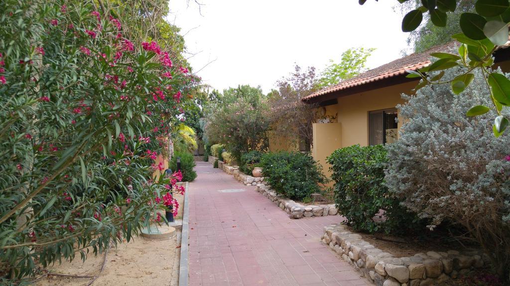 Almog Kibbutz Hotel ภายนอก รูปภาพ